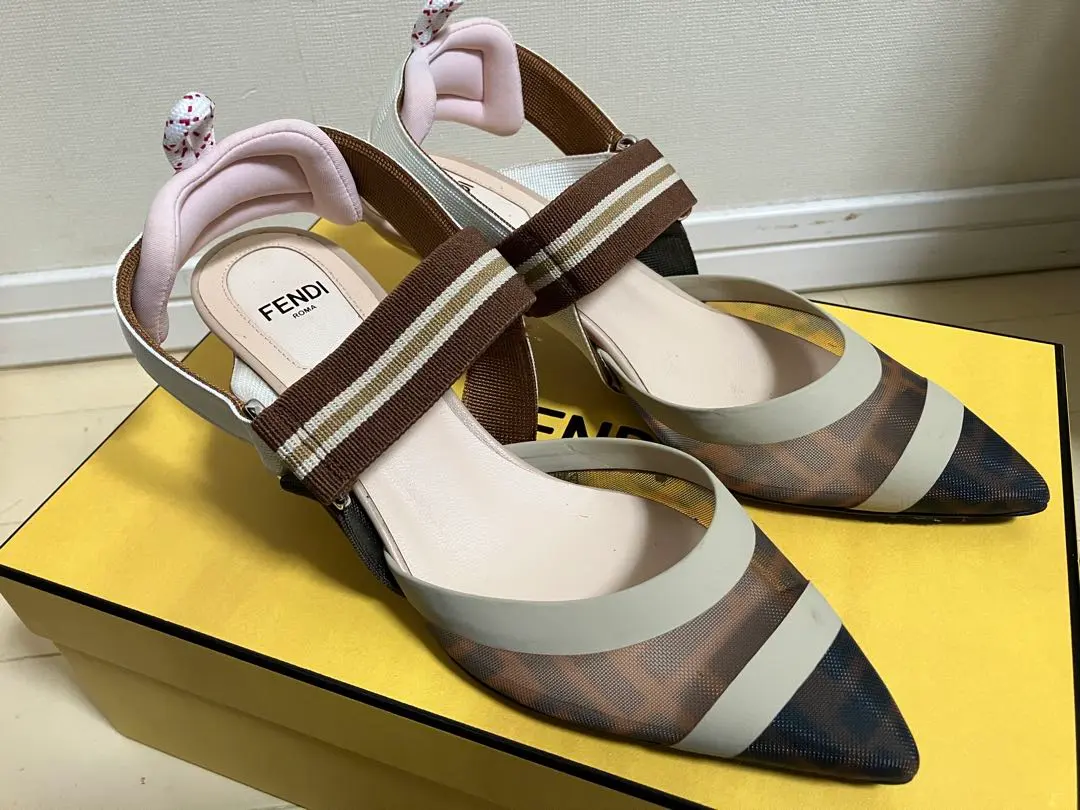 2026年最新】コリブリ フェンディの人気アイテム - メルカリ