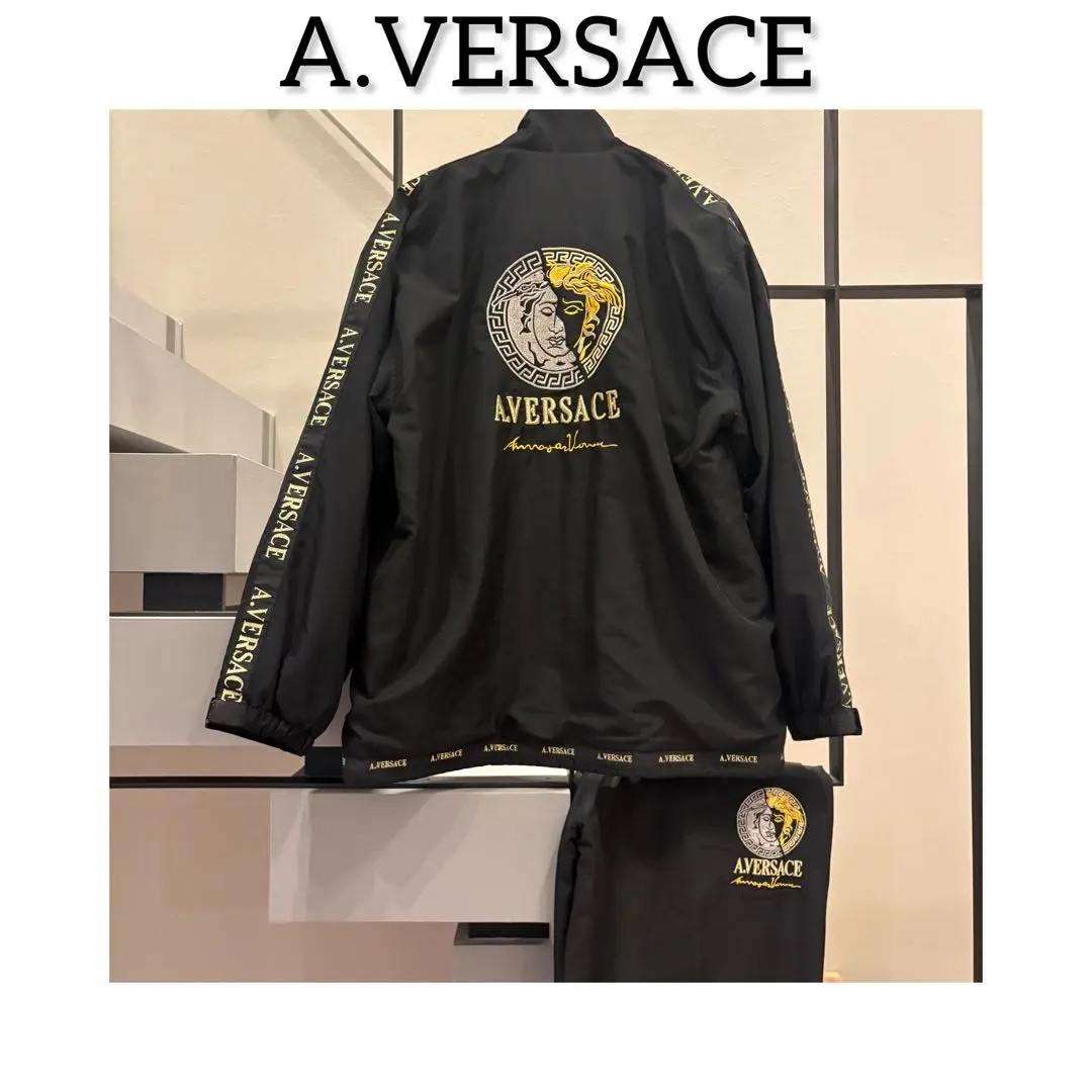 2026年最新】VERSACE カラー：ブラック系 ナイロンジャケットの人気