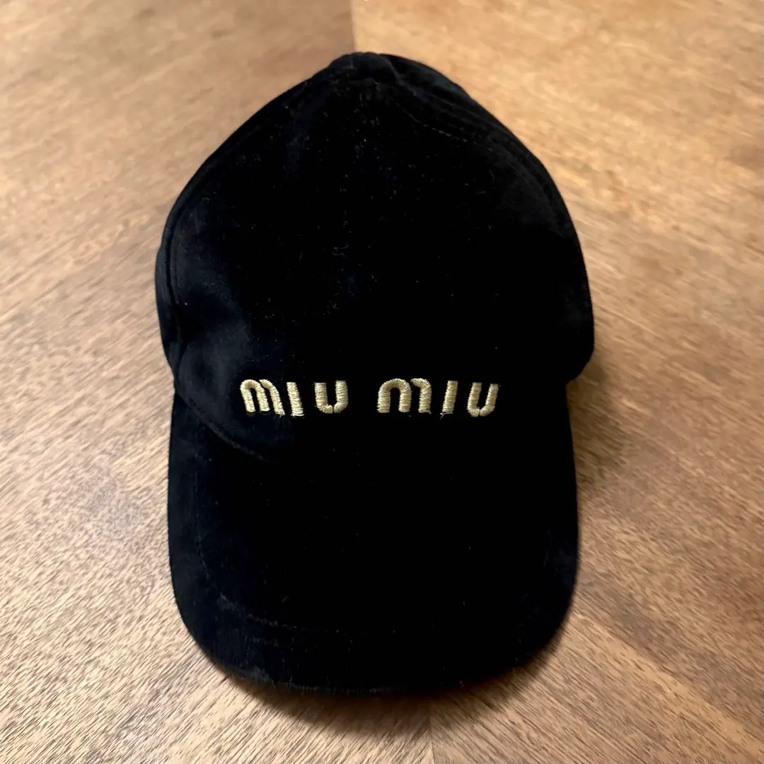 2026年最新】miumiu キャップ ベロアの人気アイテム - メルカリ