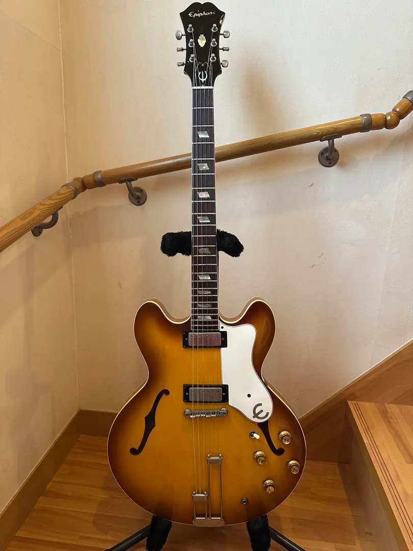 2026年最新】epiphone rivieraの人気アイテム - メルカリ