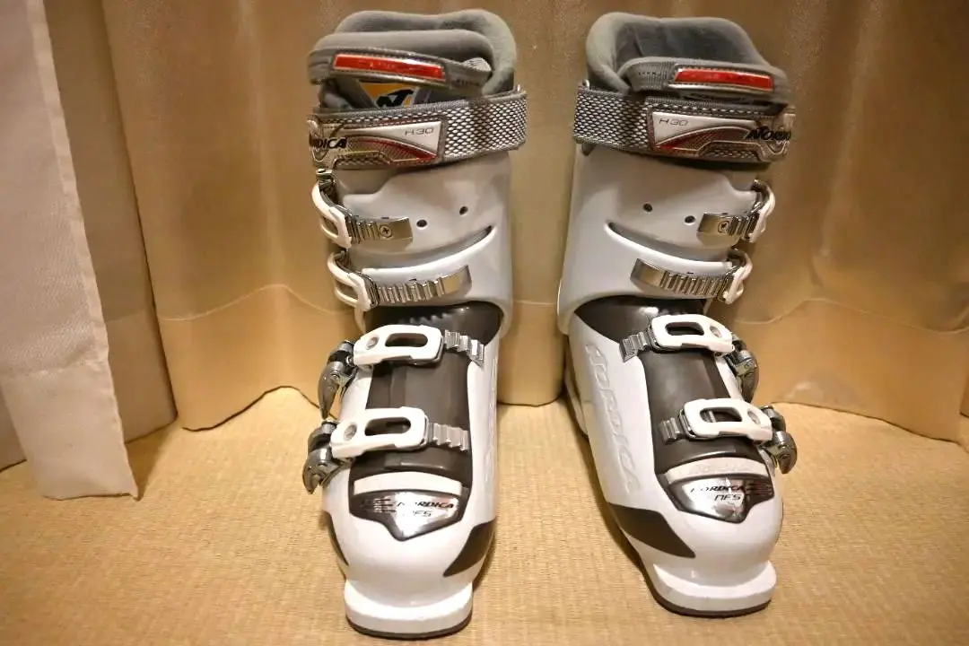 2026年最新】nordica cruiseの人気アイテム - メルカリ