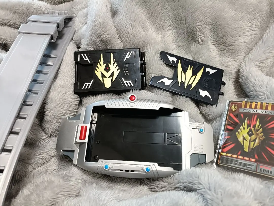 2026年最新】仮面ライダー龍騎 cs vバックルの人気アイテム - メルカリ