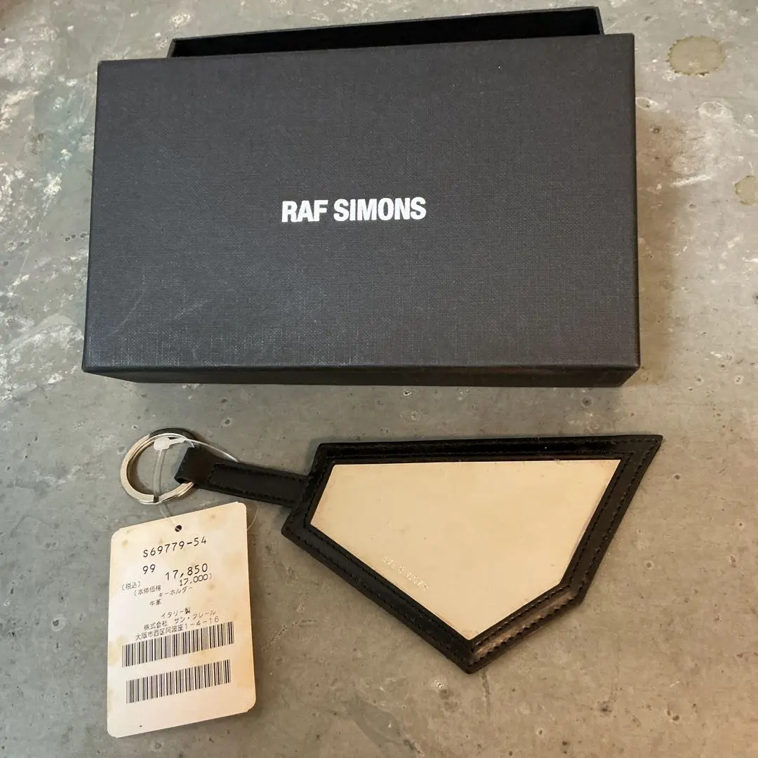 2026年最新】RAF SIMONS キーホルダー・キーリングの人気アイテム