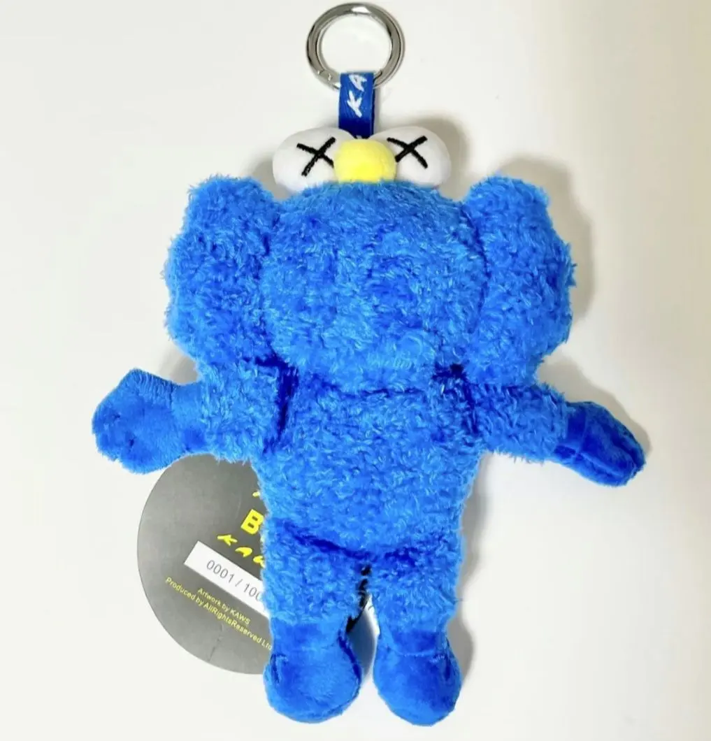 2026年最新】kaws ぬいぐるみ キーホルダーの人気アイテム - メルカリ