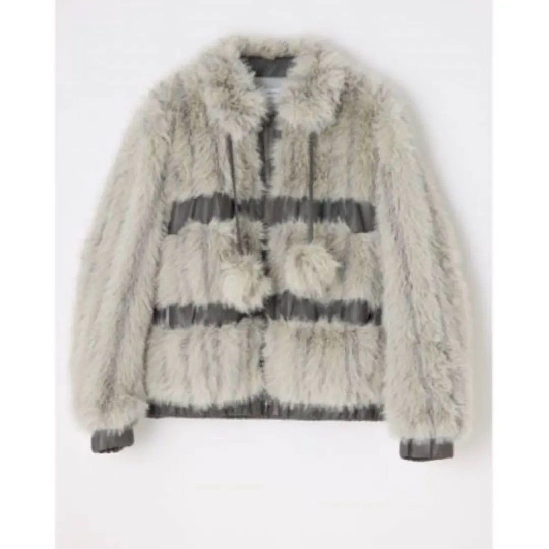 2026年最新】Pompom faux ファージャケットの人気アイテム - メルカリ