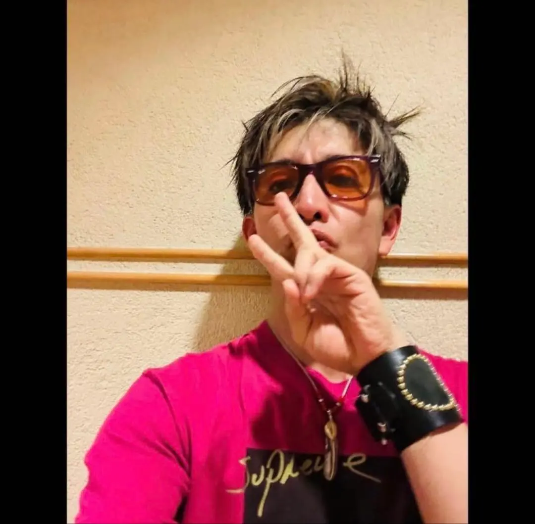 2026年最新】ウルフズヘッド リストバンドの人気アイテム - メルカリ