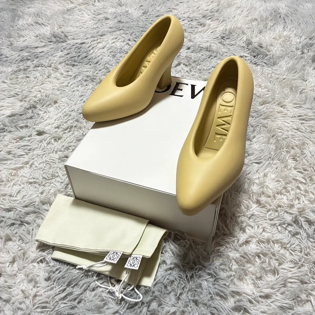 2026年最新】LOEWE パンプスの人気アイテム - メルカリ