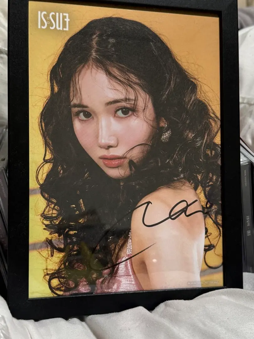 m77189313799_1.jpg?1758103345