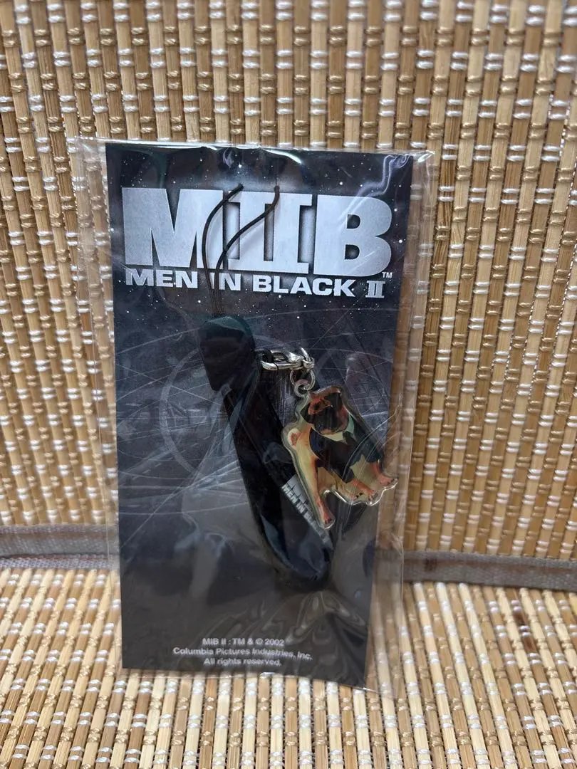 2026年最新】メンインブラック キーホルダーの人気アイテム - メルカリ