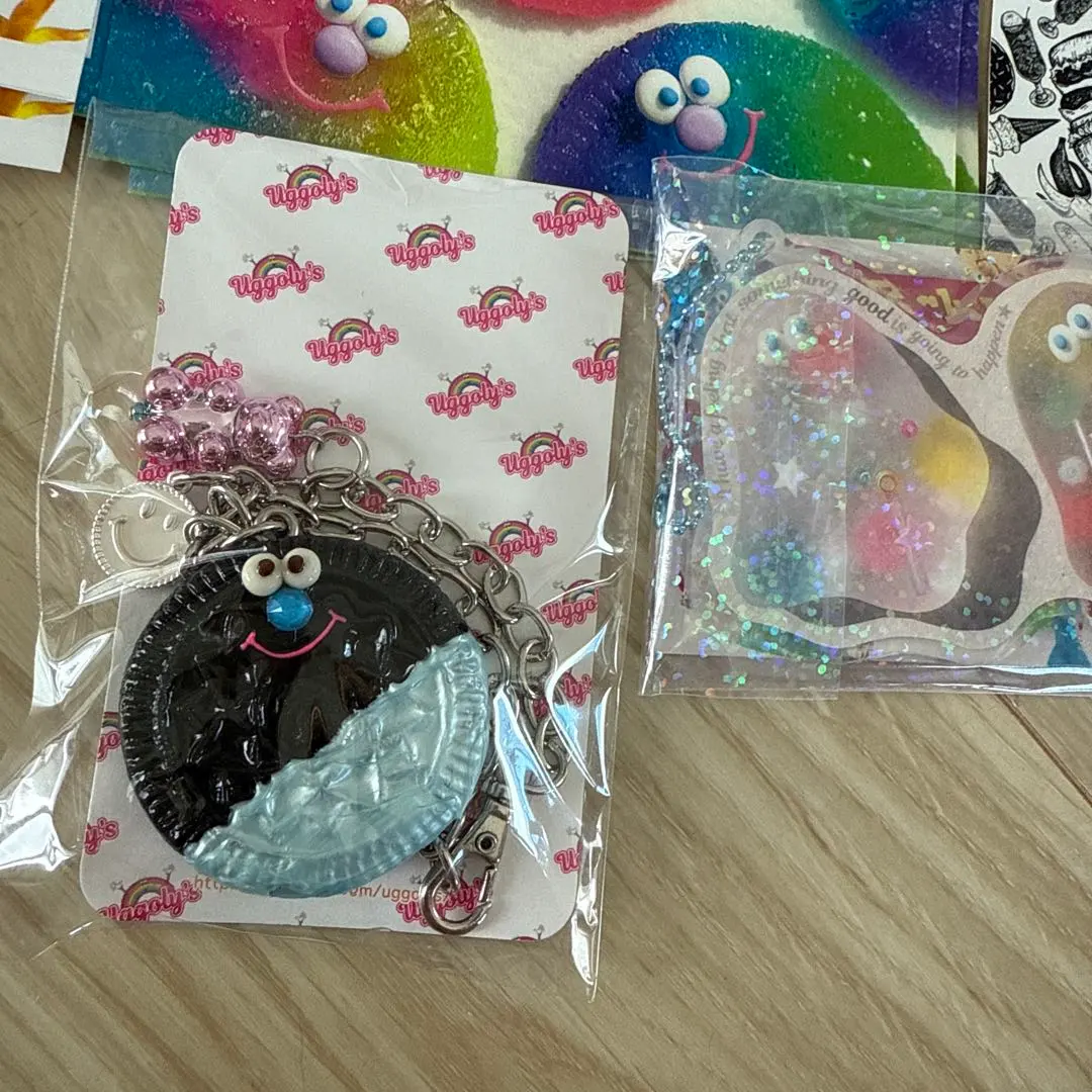 2026年最新】uggoly キーホルダーの人気アイテム - メルカリ