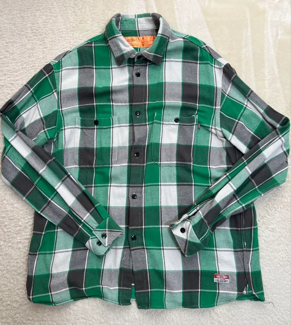 2026年最新】CHALLENGER ネルシャツの人気アイテム - メルカリ