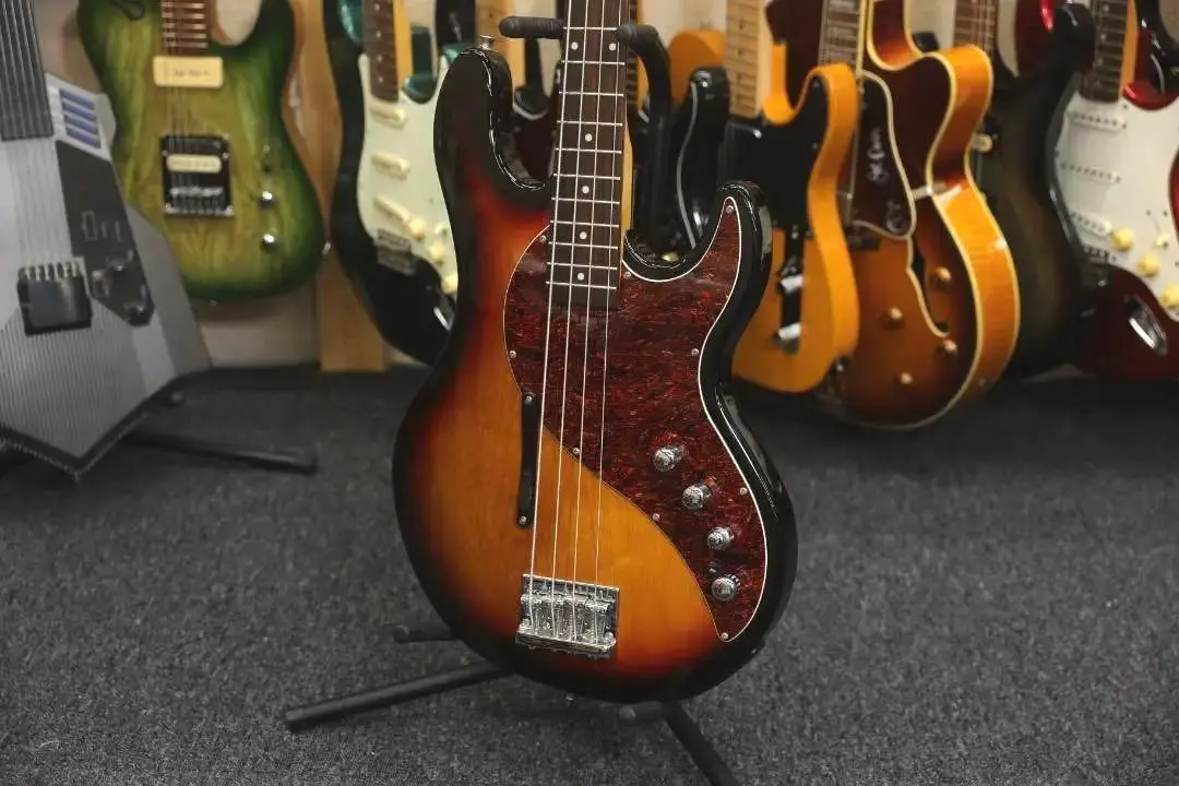 2026年最新】LINE6 VARIAX 700の人気アイテム - メルカリ