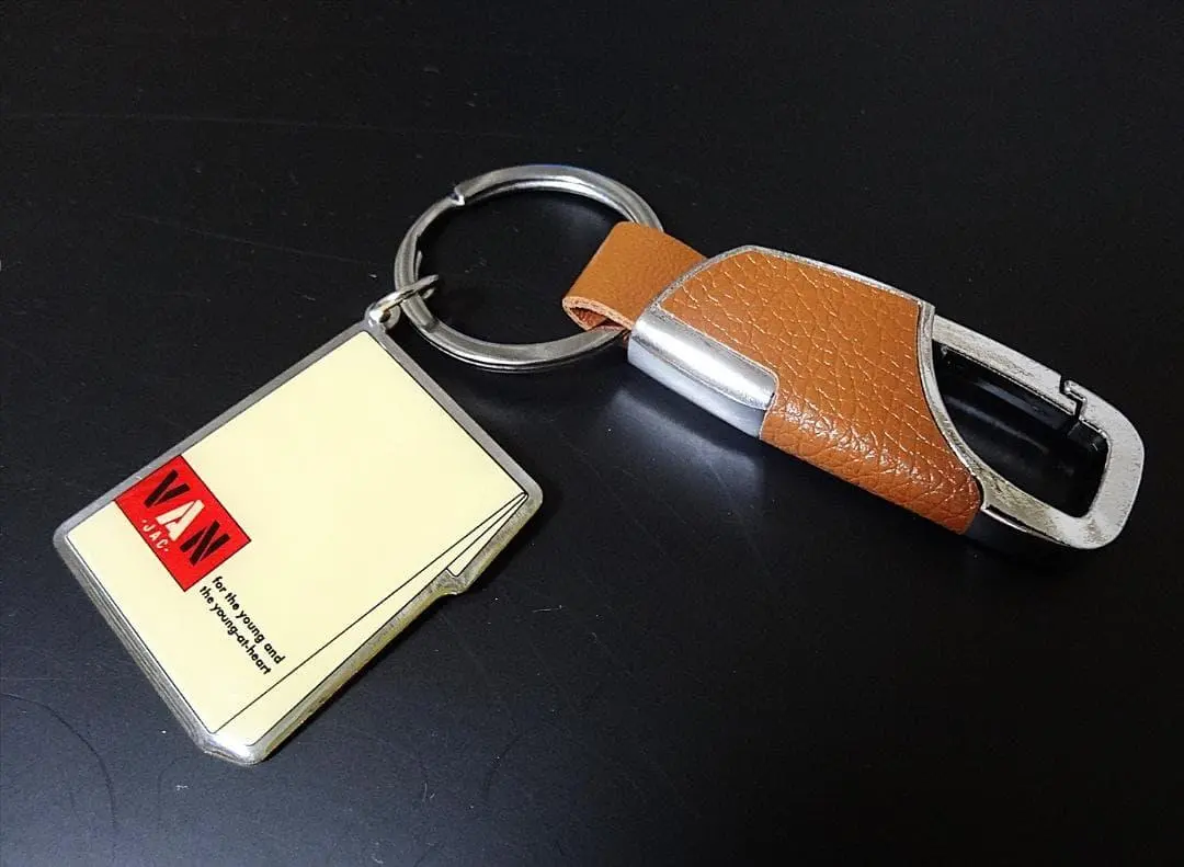 2026年最新】van jac キーホルダーの人気アイテム - メルカリ