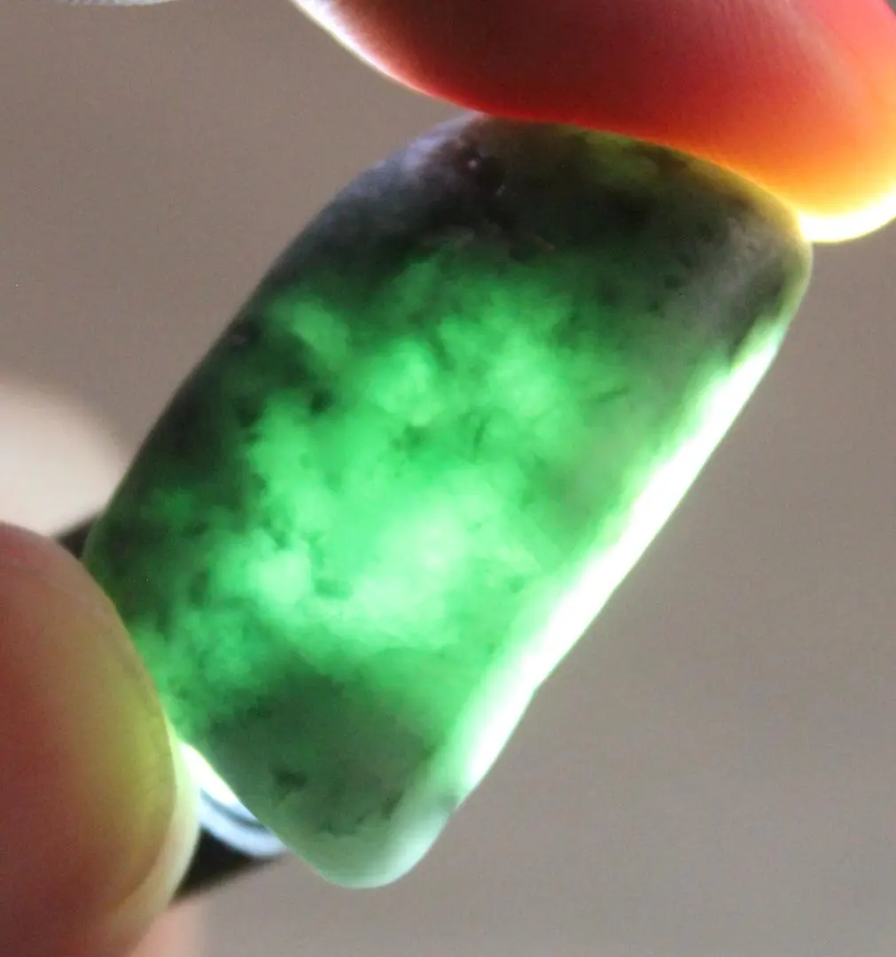 2026年最新】糸魚川翡翠 勾玉 ロウカンの人気アイテム - メルカリ