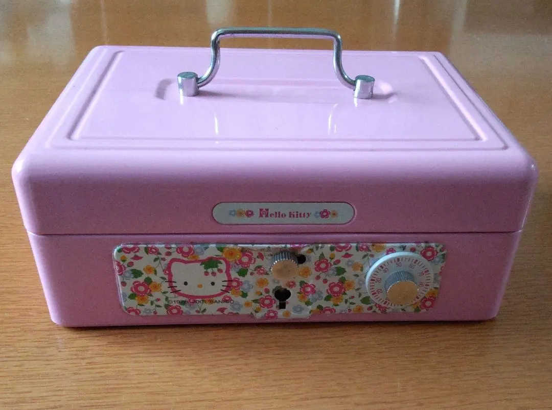2026年最新】手提げ金庫 サンリオの人気アイテム - メルカリ