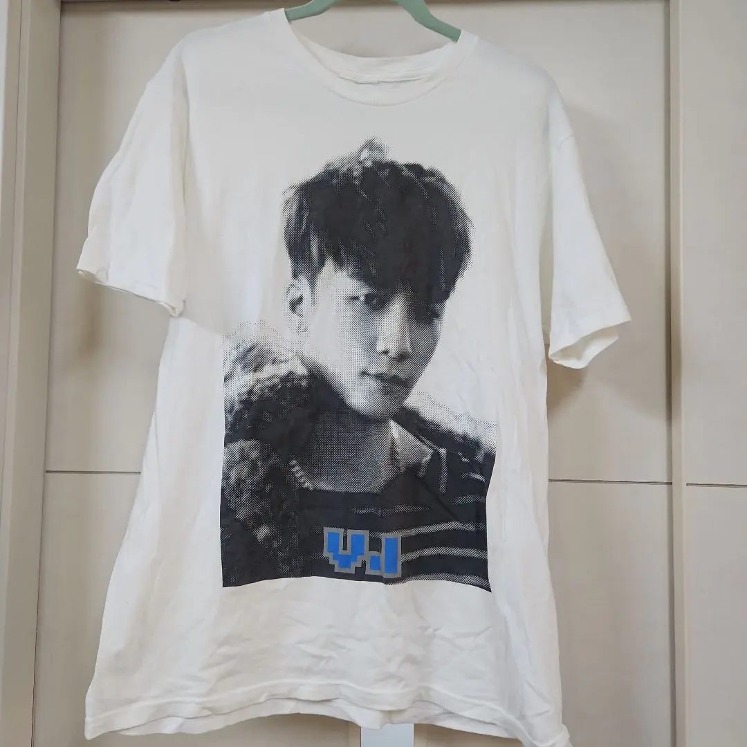 2026年最新】bigbang フォトtシャツの人気アイテム - メルカリ