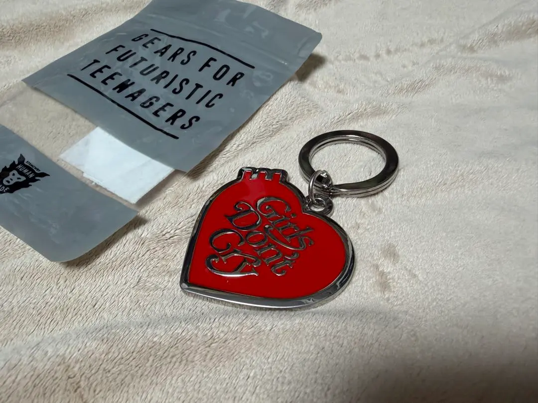 2026年最新】girls dont cry キーホルダーの人気アイテム - メルカリ