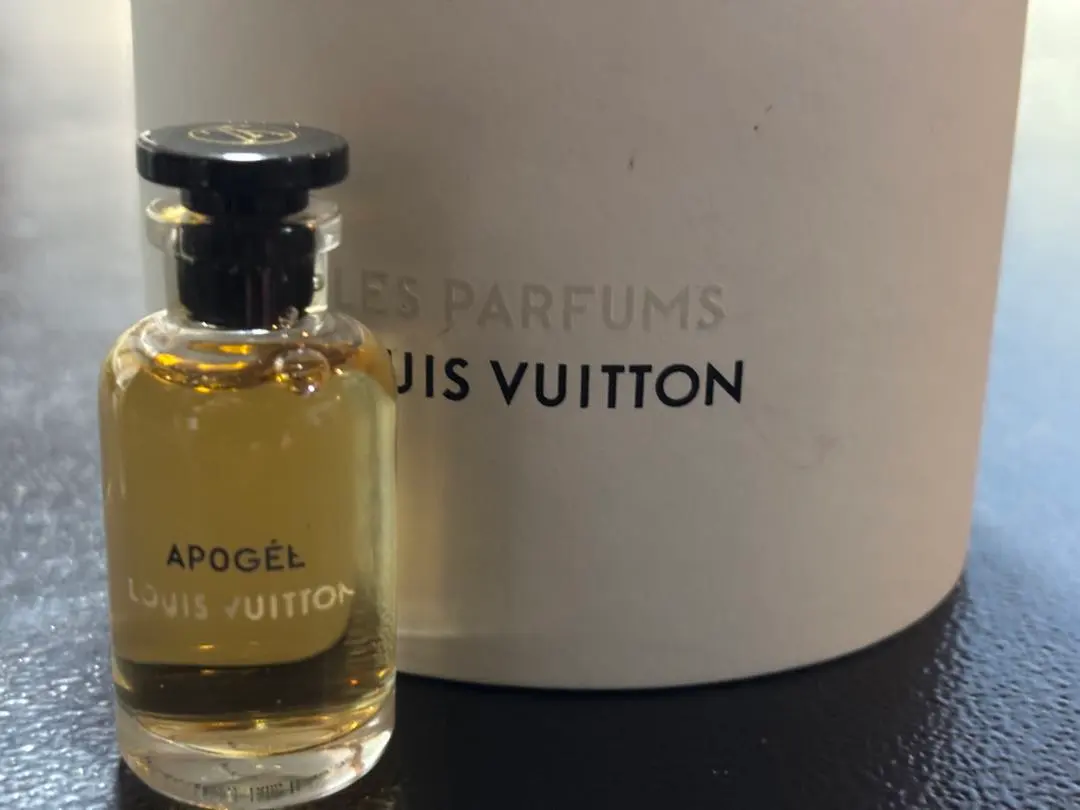 2026年最新】ルイヴィトン 香水 アポジェの人気アイテム - メルカリ