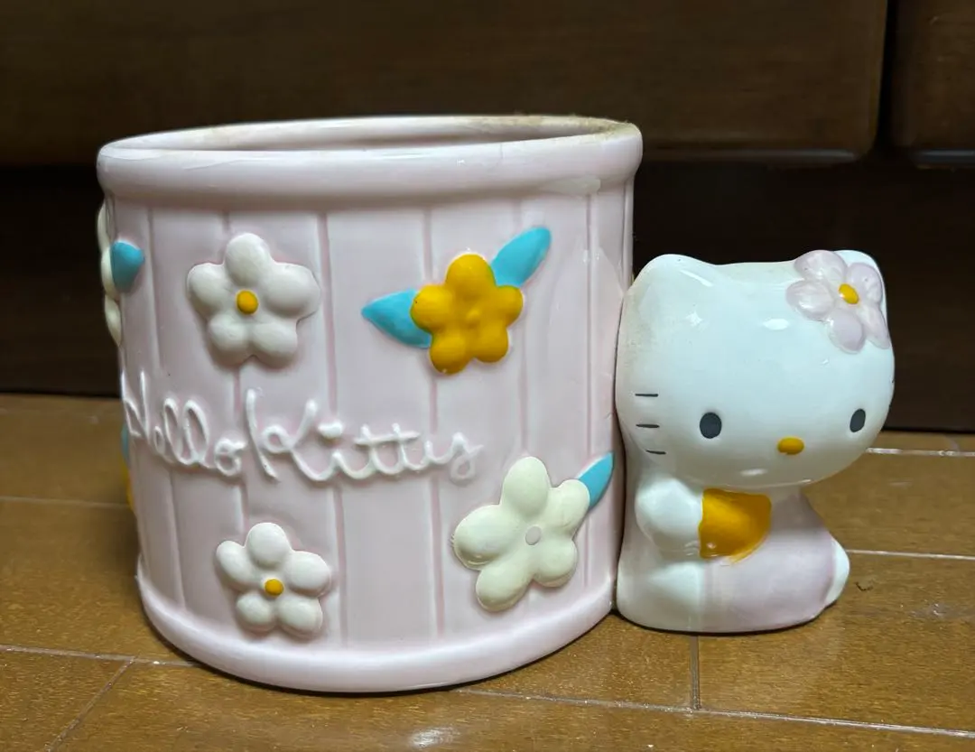 2026年最新】キティ植木鉢の人気アイテム - メルカリ