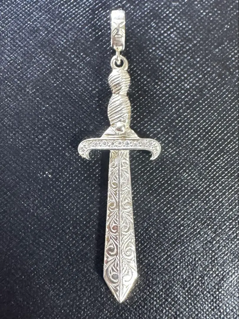 2026年最新】Loree Rodkin 素材：シルバー925 ネックレスの人気