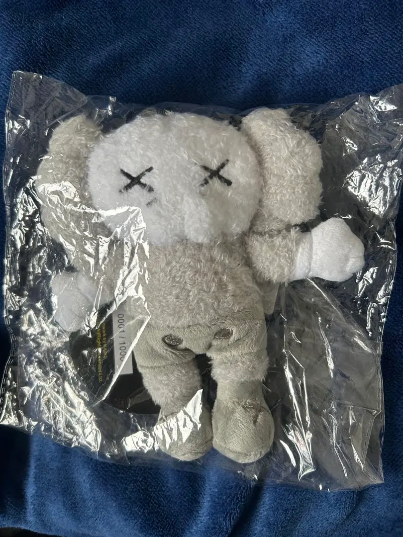 2026年最新】kaws bffの人気アイテム - メルカリ
