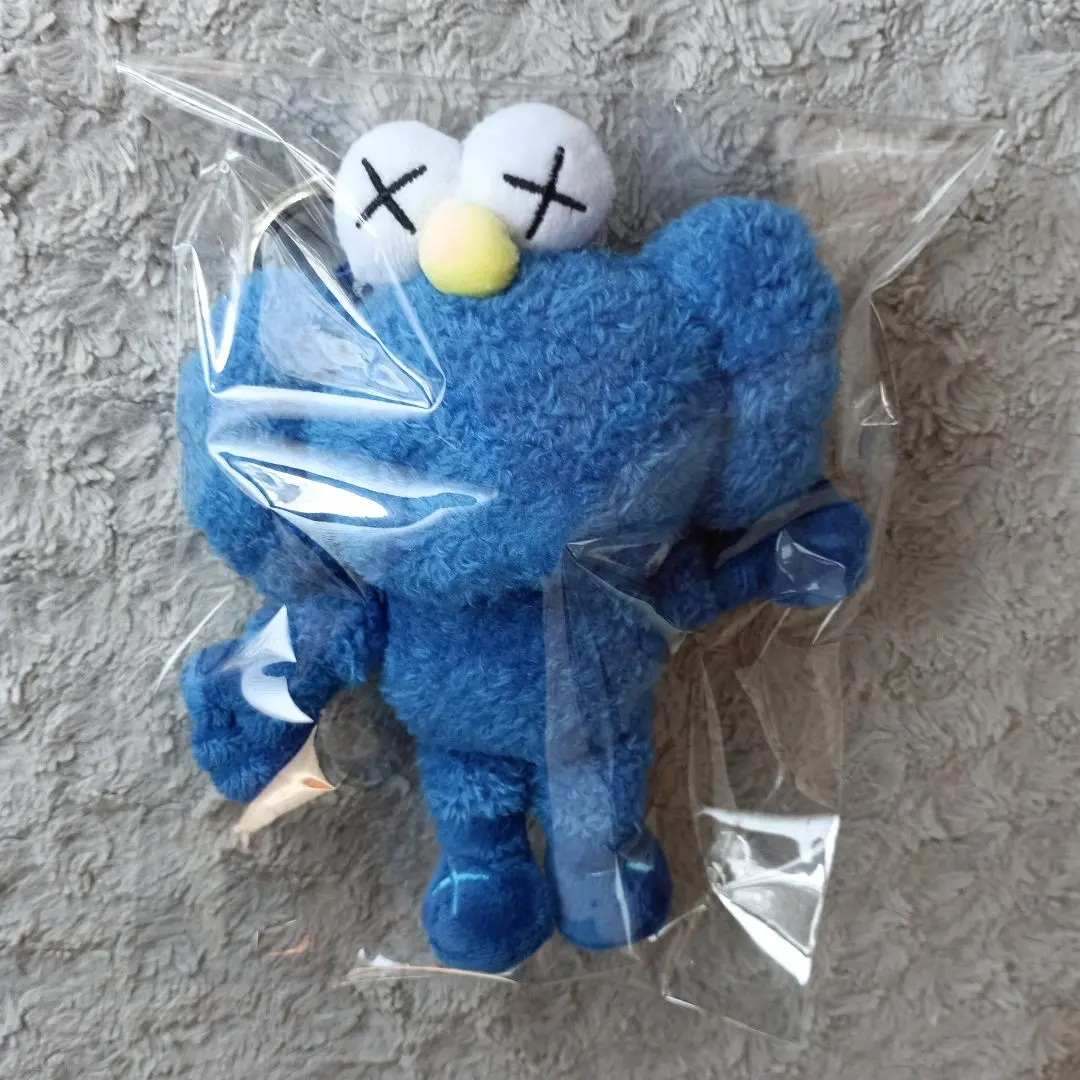2026年最新】kaws ぬいぐるみ キーホルダーの人気アイテム - メルカリ