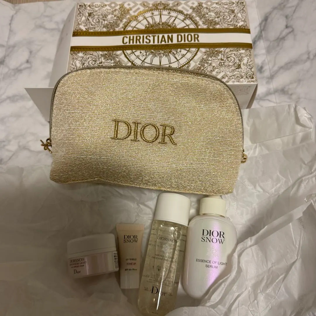 2026年最新】Diorスノーエッセンスコフレの人気アイテム - メルカリ