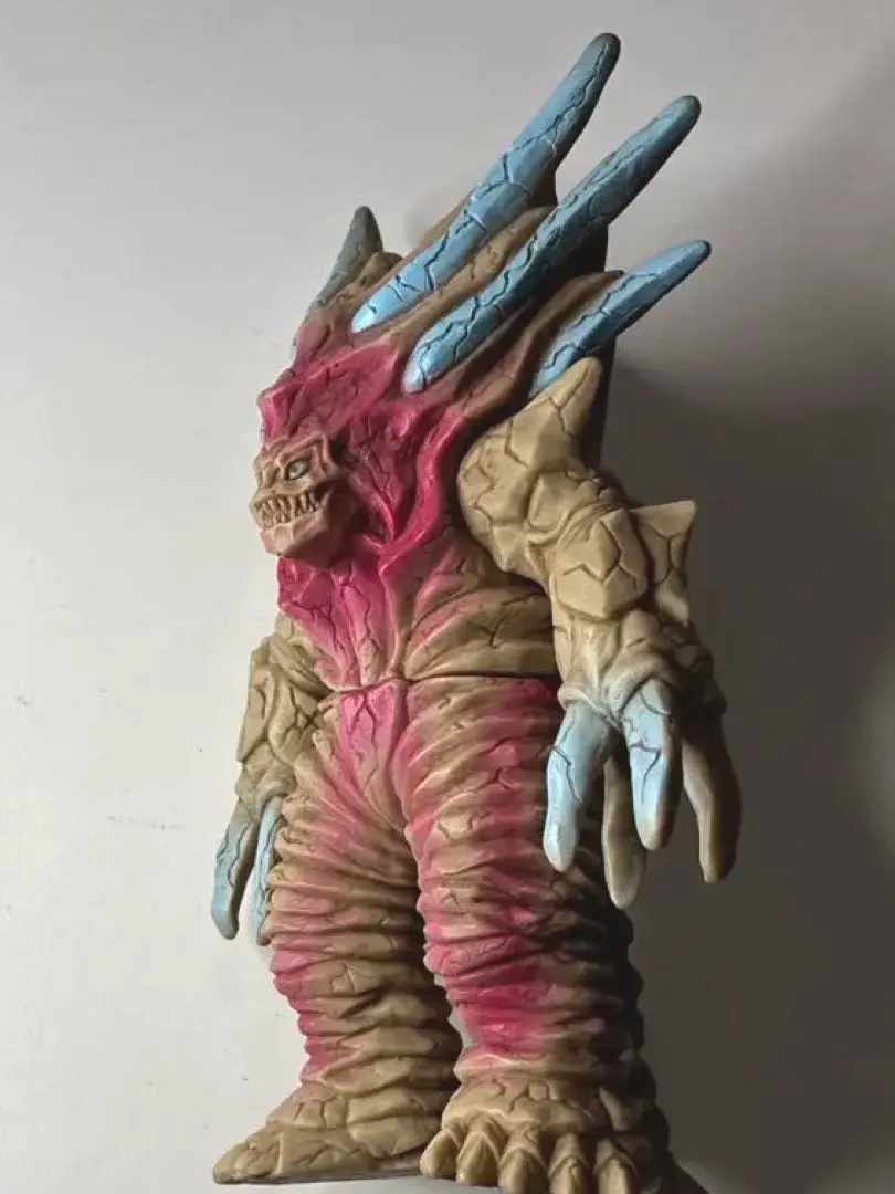 ウルトラヒーロー怪獣シリーズ 22体セット タグ付 トリガー|mercari