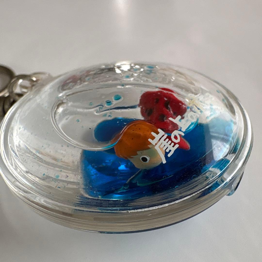 崖の上のポニョ アクアキーホルダー - メルカリ