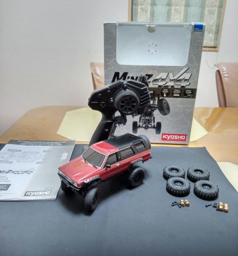 京商ミニッツ4✕4 トヨタ4ランナー