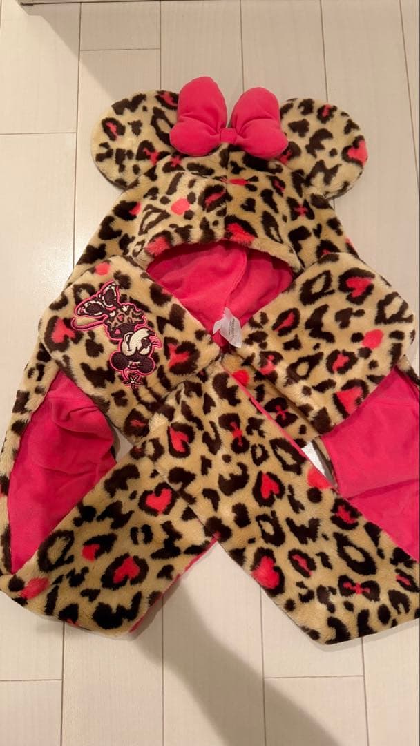 廃盤】値下げ交渉あり Disney ミニーマウス ヒョウ柄 マフラーキャップ