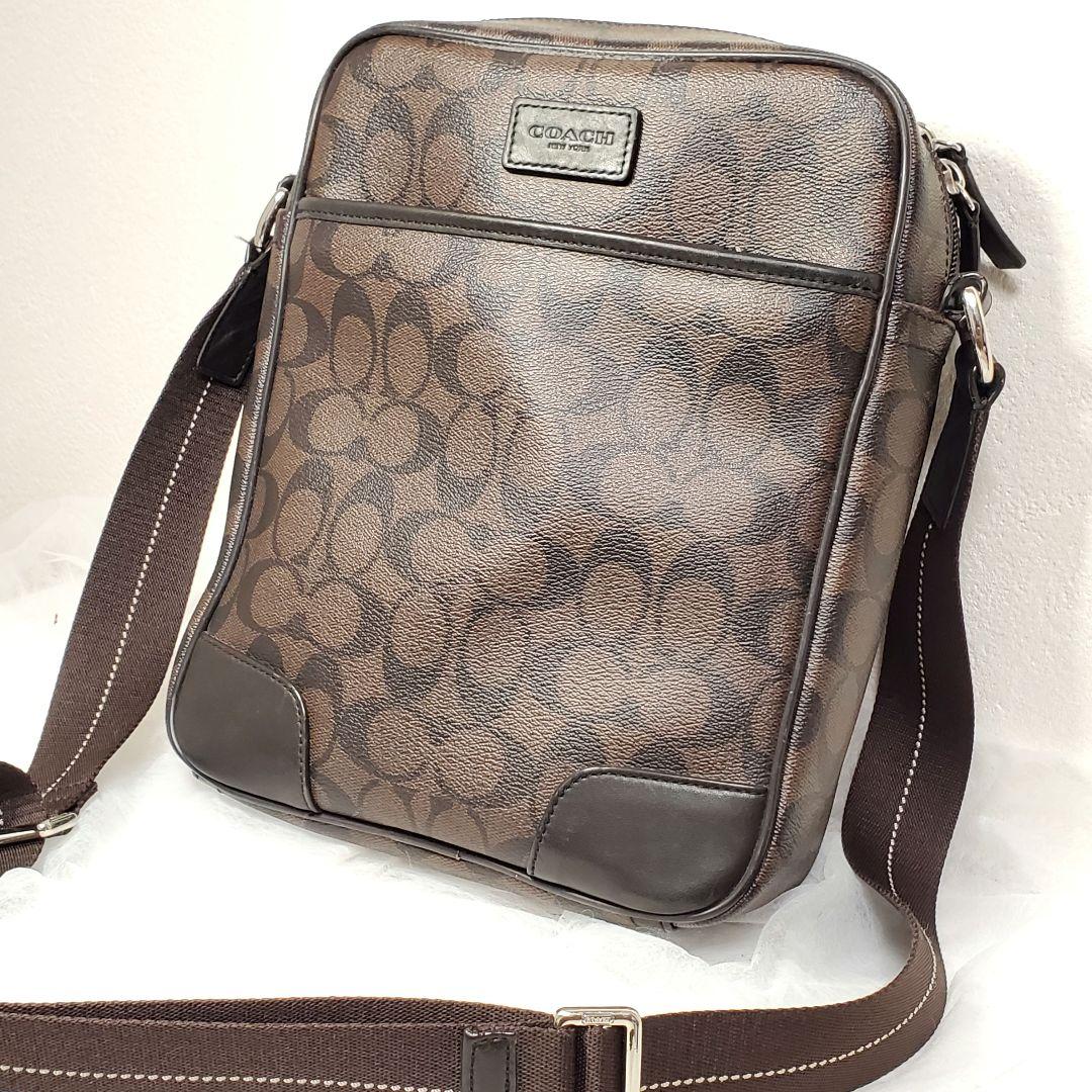 美品✨COACH メッセンジャーバッグ ブラウン レザー PVC メンズ コーチ ショルダーバッグ ブラウン シグネチャー CR131 美品 PVC