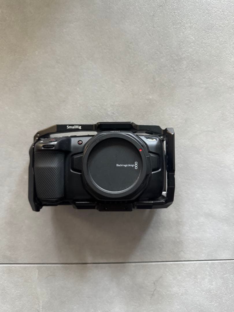 Blackmagic 6K ビデオカメラ 本体 SmallRigケージ付き