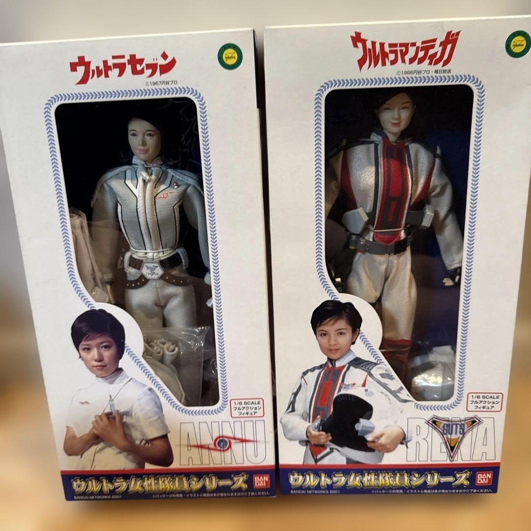 バンダイ ウルトラ女性隊員シリーズ アンヌ隊員、レナ隊員1/6 フィギュア