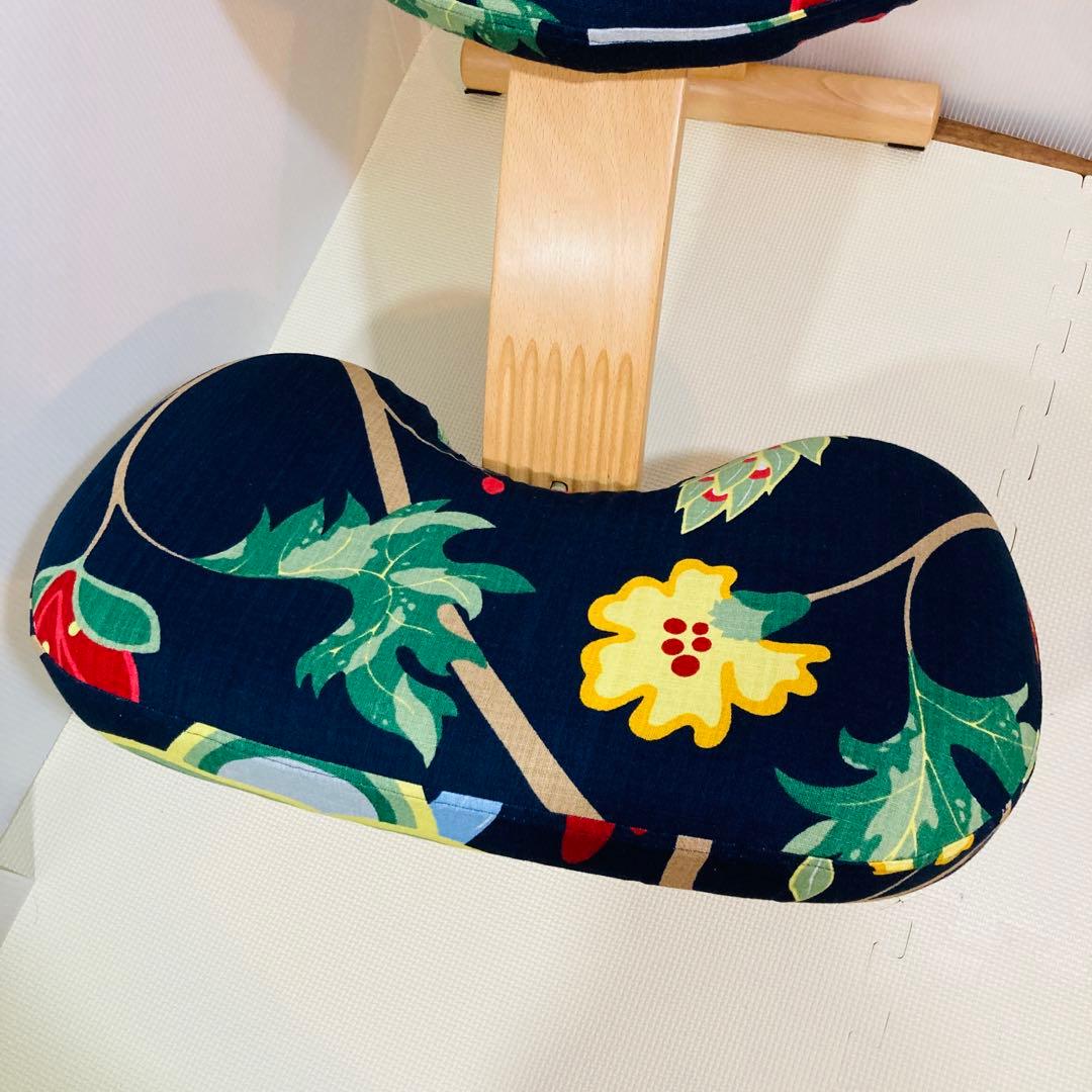 極美品】 #673 バランスラボ バランスチェア ネイビー 専用カバー付