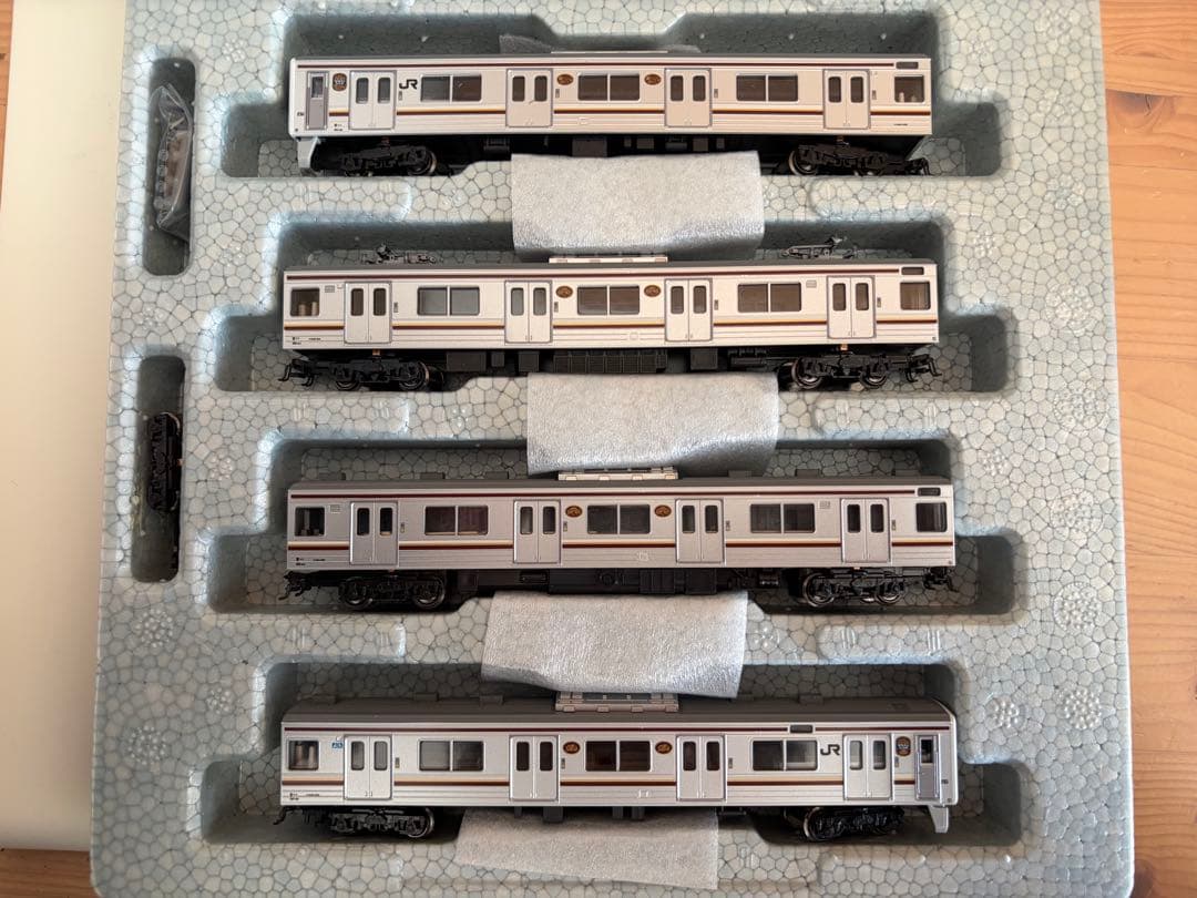 鉄道模型 Nゲージ KATO ラウンドハウス 10-963 205系 日光線 - メルカリ