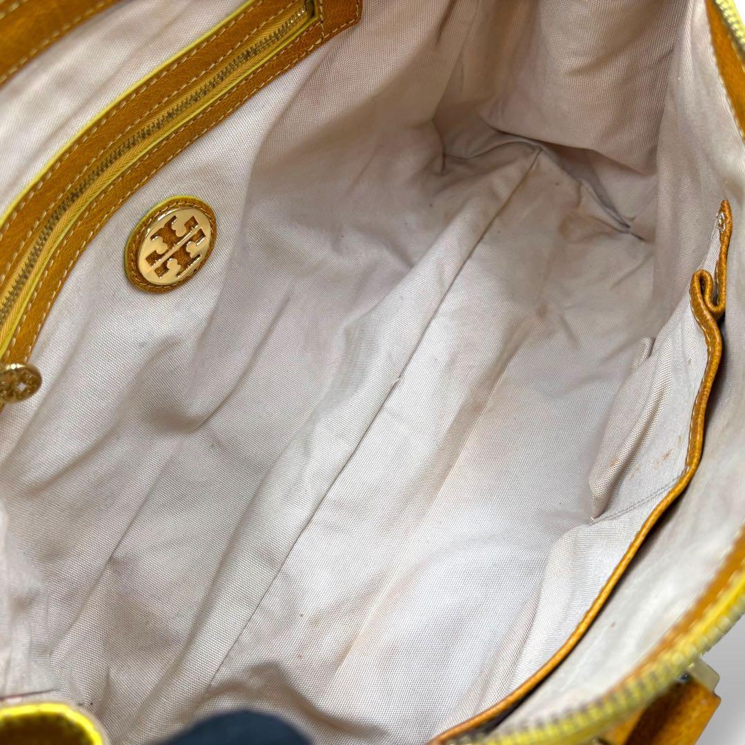 美品】トリーバーチ ボストン型トートバッグ キルティング ロゴ金具