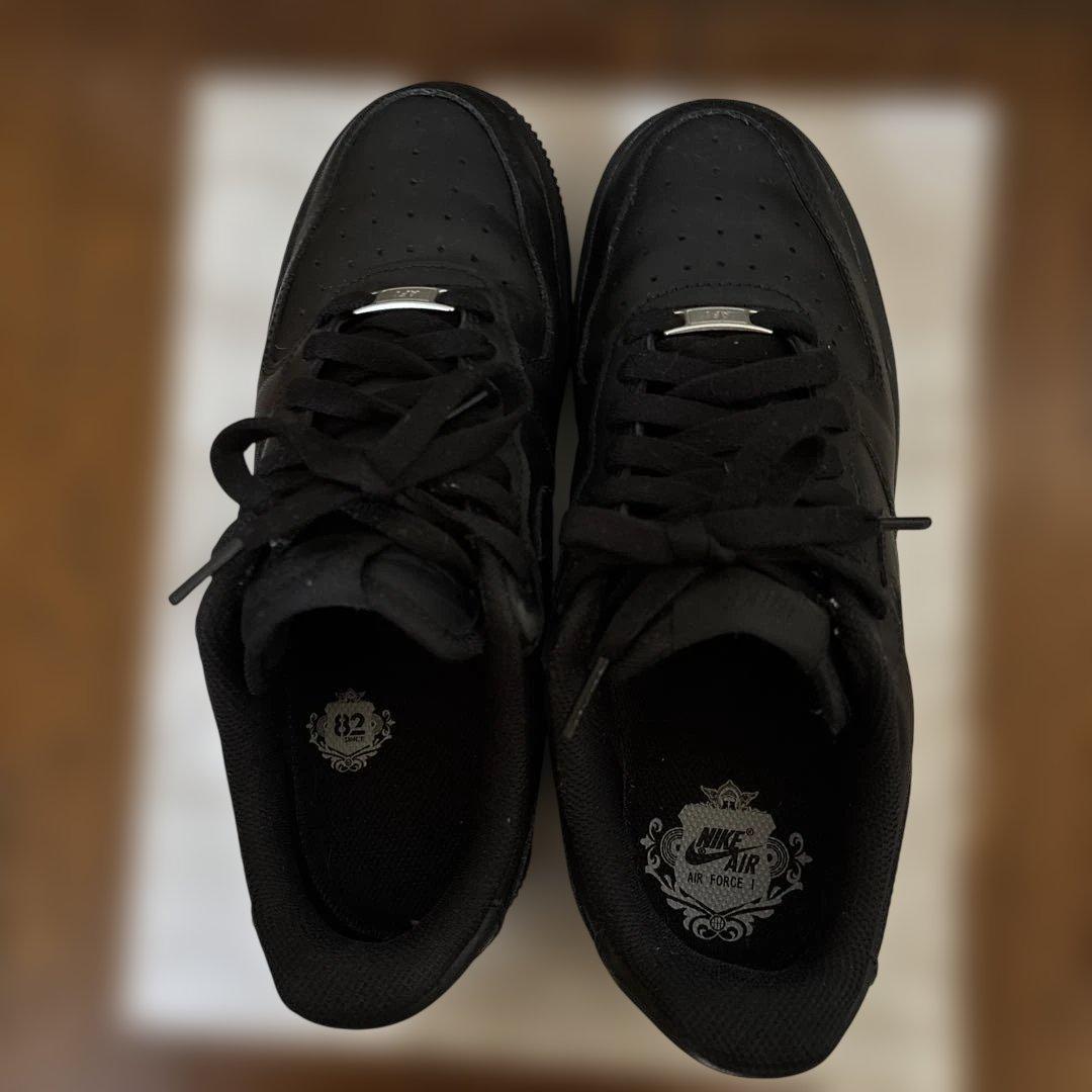 田中です。NIKE AIR FORCE 1 ’07 CW2288-001