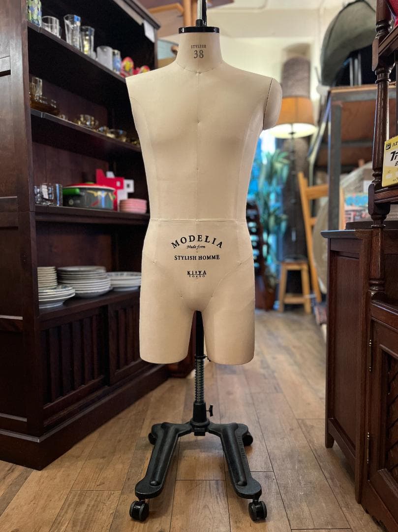 現行品☆KIYA／キイヤ／MODELIA／モデリア／メンズトルソー／アパレル什器 現行品☆KIYA／キイヤ／MODELIA／モデリア／メンズトルソー／アパレル