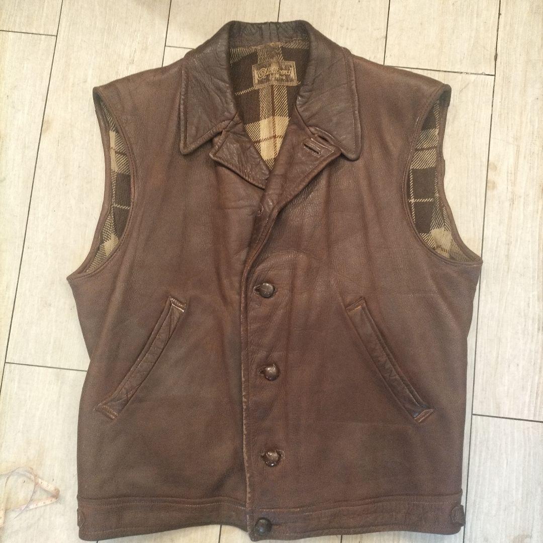 【売切】1940年代　ホースハイド　レザーベスト　ビンテージ　クルミボタン