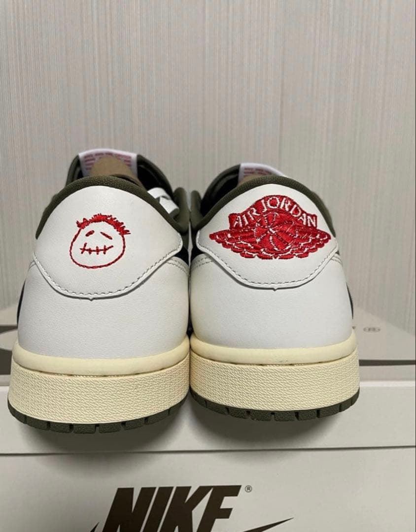 トラヴィススコット エアジョーダン1LOW リバースオリーブ 26.5cm