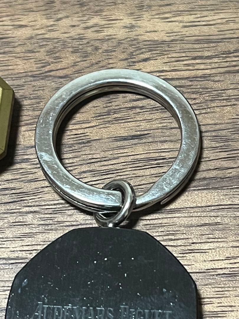 オーデマピゲ AUDEMARS PIGUET キーリング 黒 レア - メルカリ