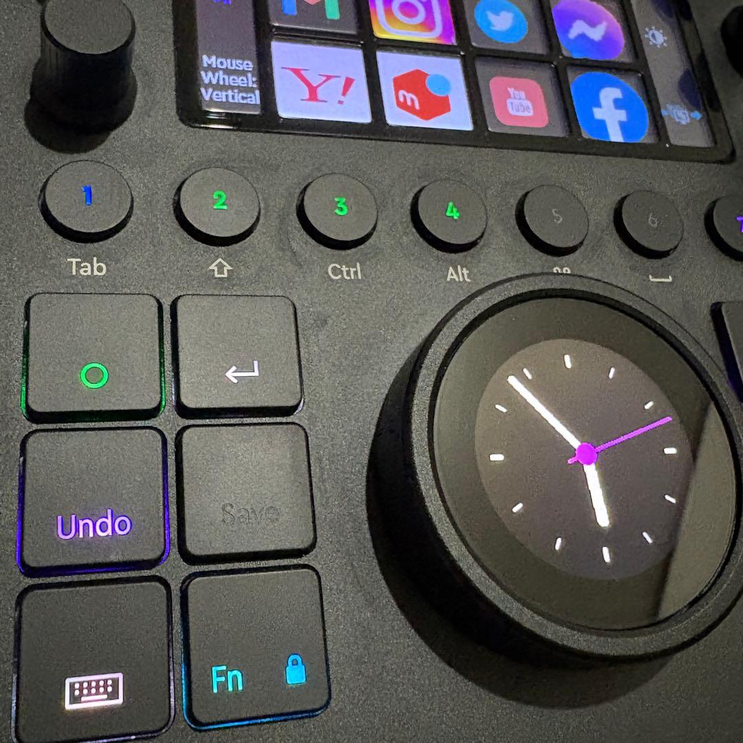 ☆左手デバイス【美品・箱アリ】　Loupedeck CT　正規品