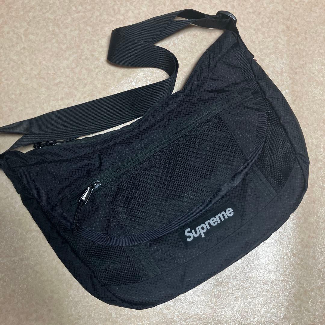 シュプリーム メッセンジャーバック