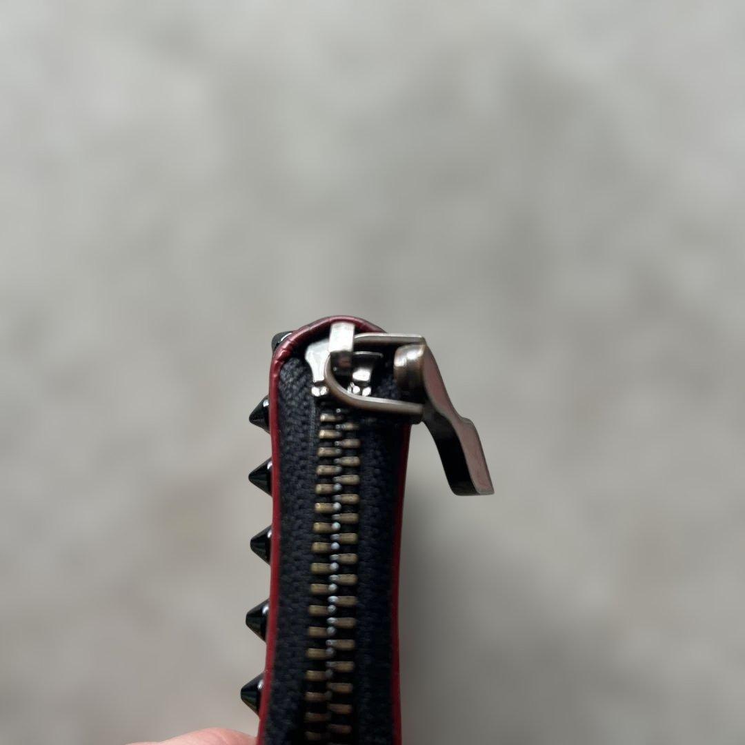 クリスチャンルブタン バネトーネスタッズミニ財布 コインケース