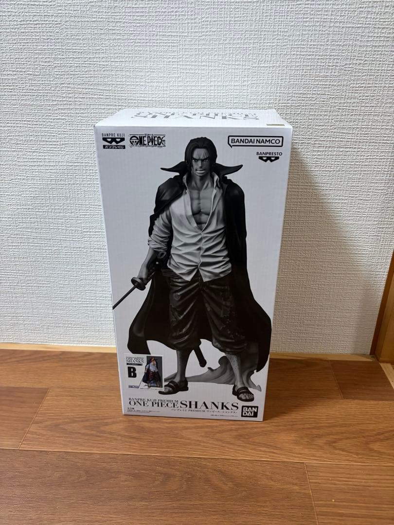 ワンピース　バンプレくじ　シャンクス　B賞　アニメカラー