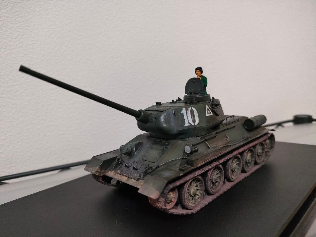 タミヤ1/48ソ連T34/85完成品　（ディスプレイケース付き） ソビエト中戦車 T-34-85 (プラモデル) - ホビーサーチ ミリタリープラモ