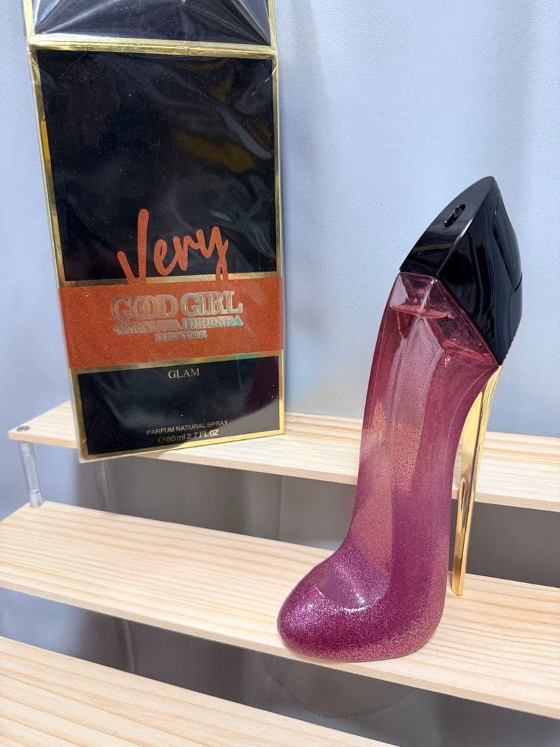 香水(女性用) Carolina Herrera