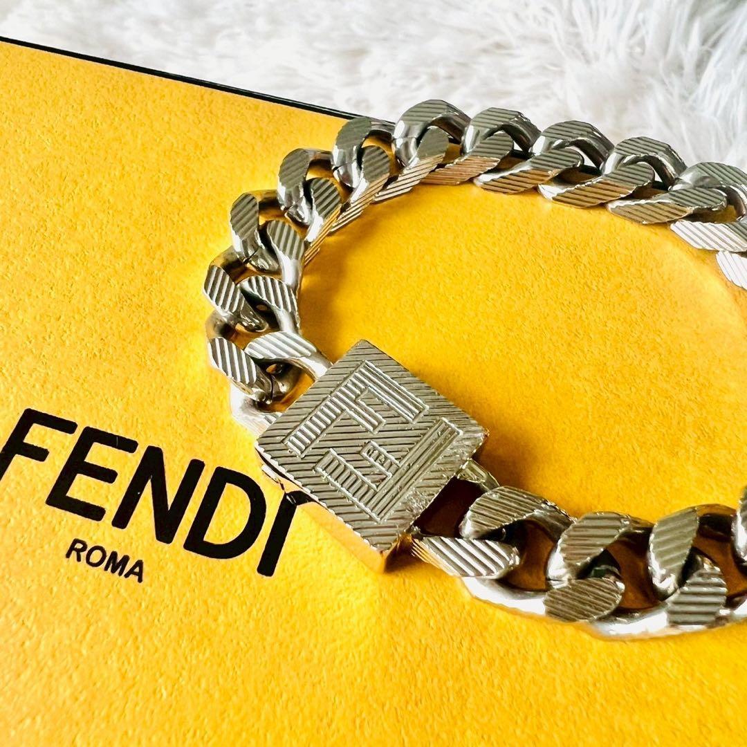 美品✨FENDI　フェンディ　FFブレスレット　シャドウ　メッシュ　ストライプ