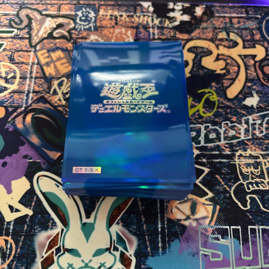 【最終値下げ】【希少】遊戯王 初期青ロゴスリーブ 70枚入【開封・使用済】